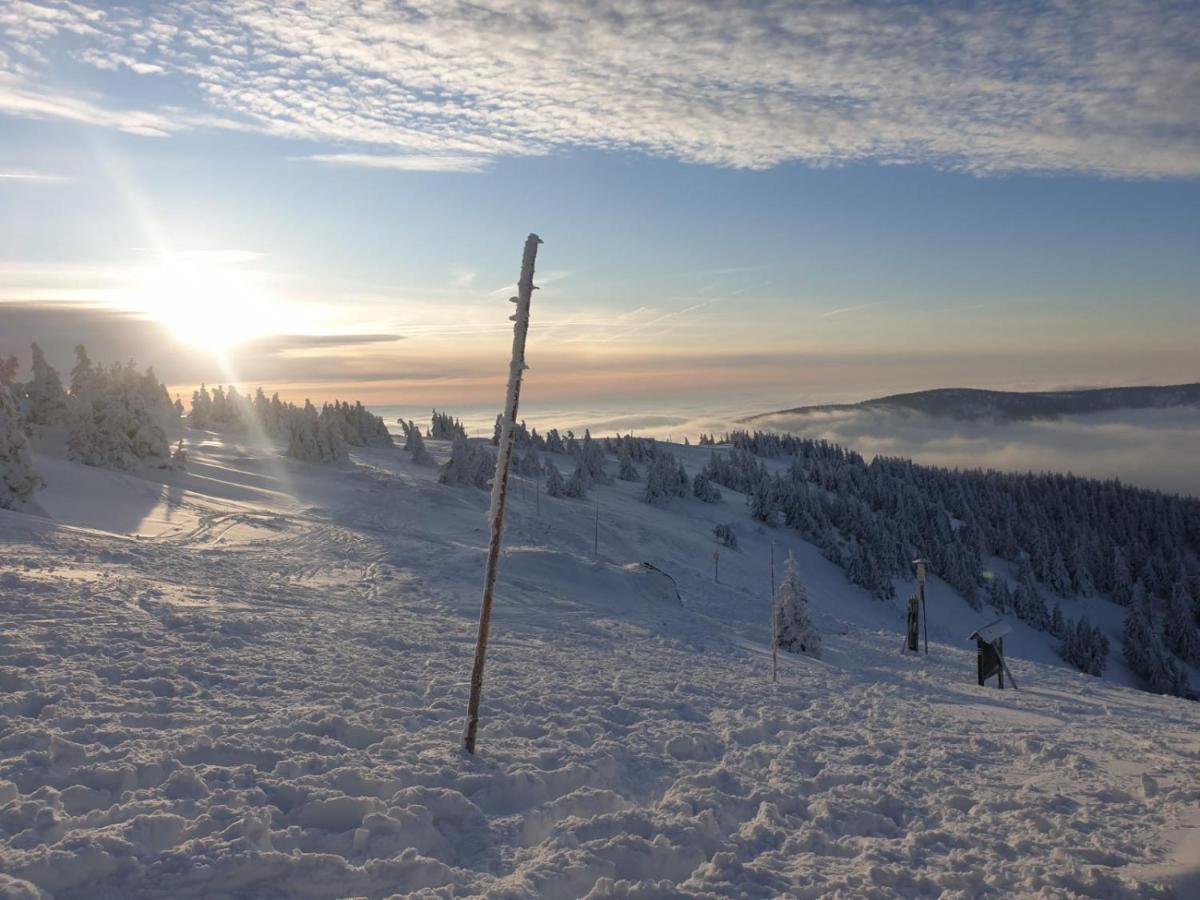 Chaloupka Na Konci Sveta Villa Raskov Exteriör bild