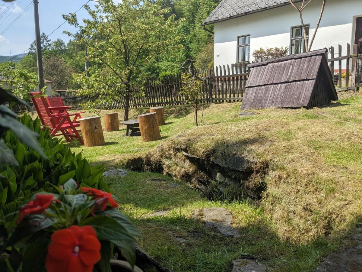 Chaloupka Na Konci Sveta Villa Raskov Exteriör bild